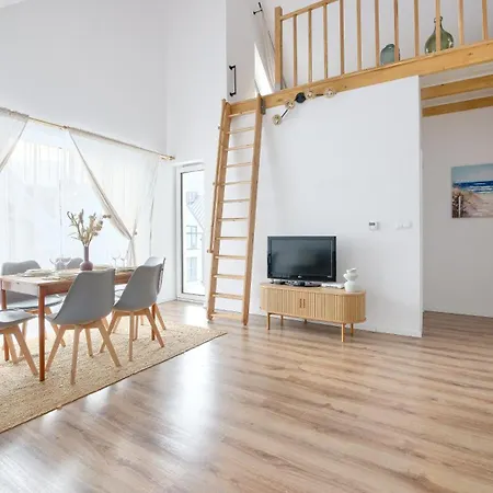 Sun & Snow, Sloneczne Apartamenty 尤斯托尼莫斯基